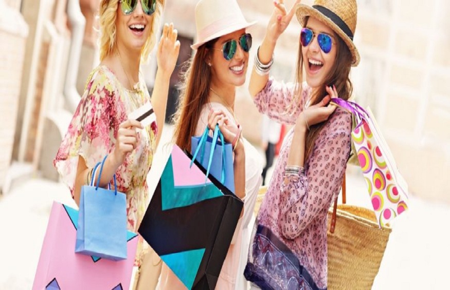 4 advantages of integrating live shopping into your marketing strategy